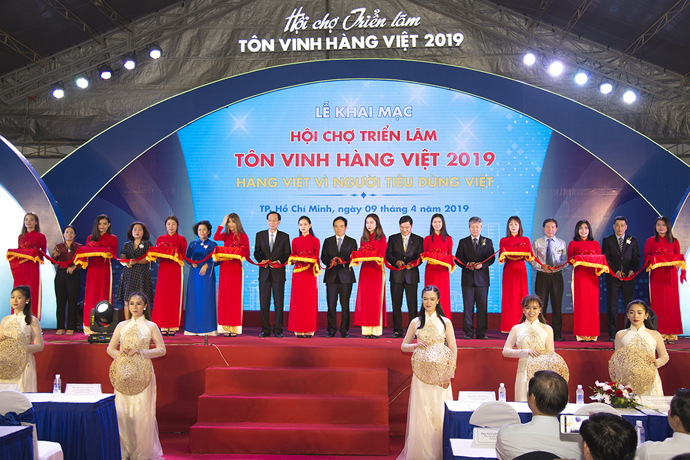 Triển lãm “Tôn vinh hàng việt” năm 2019